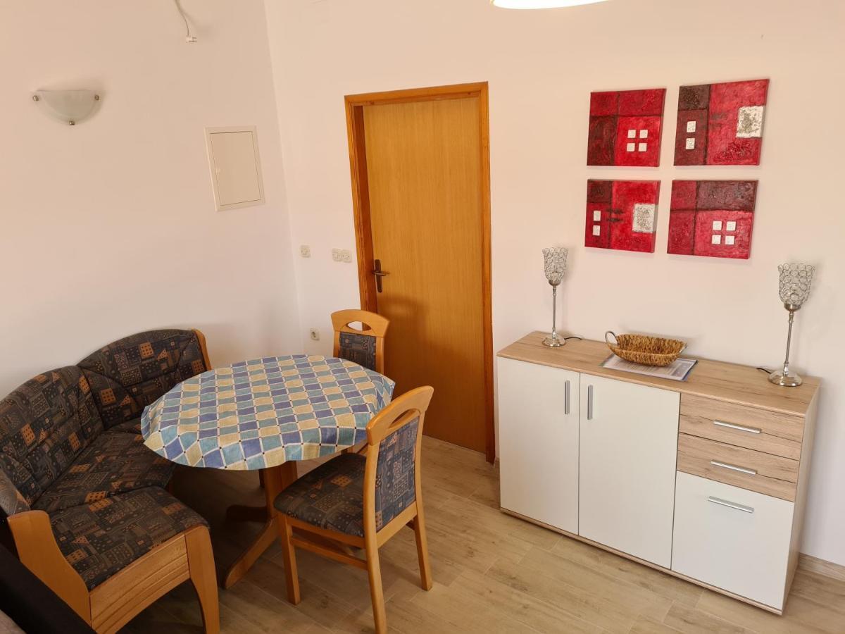 Seaside Apartments With A Swimming Pool Barbat, Rab - 4951 Barbat na Rabu Exterior photo