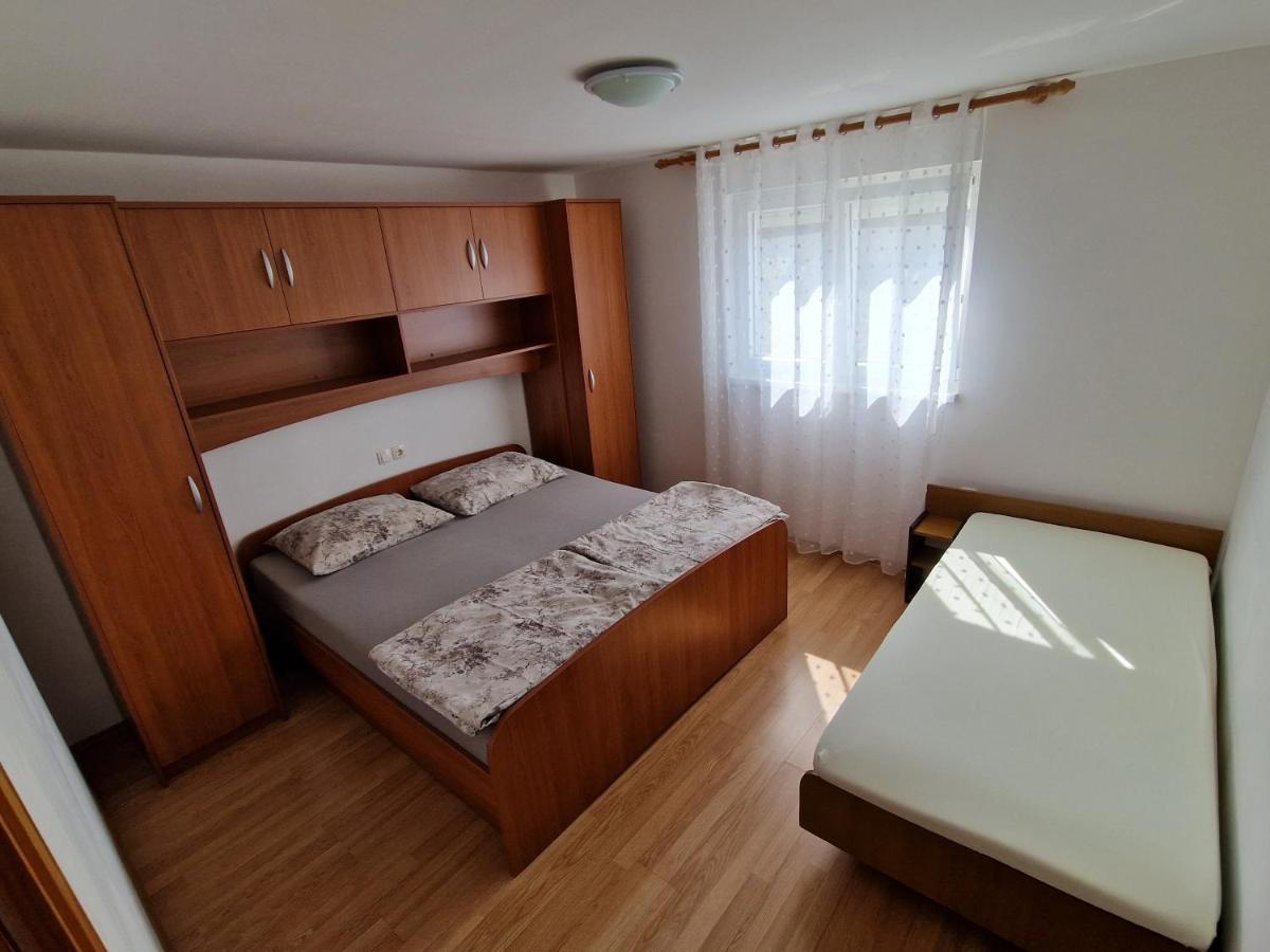 Seaside Apartments With A Swimming Pool Barbat, Rab - 4951 Barbat na Rabu Exterior photo